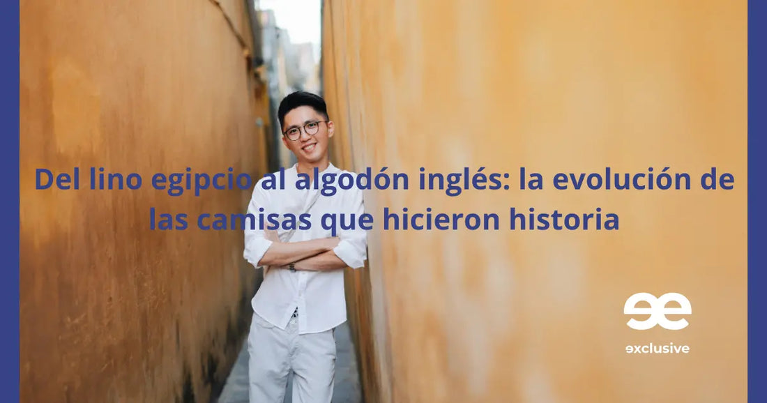 Hombre con camisa blanca sonriendo en entorno urbano cálido, reflejando el estilo elegante y natural de EE Exclusive.