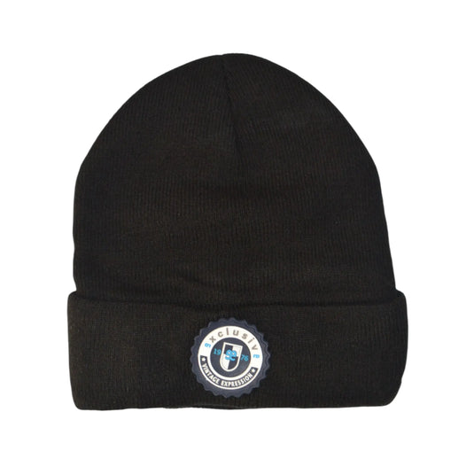 Gorro negro de hombre EE Exclusive con parche frontal