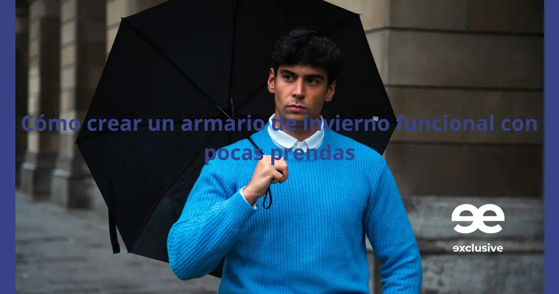 Hombre con jersey azul creando un armario de invierno funcional con pocas prendas y estilo urbano sofisticado.