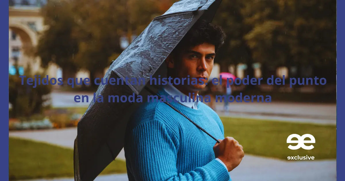 Hombre con jersey azul marino de punto bajo la lluvia en un entorno urbano – EE Exclusive