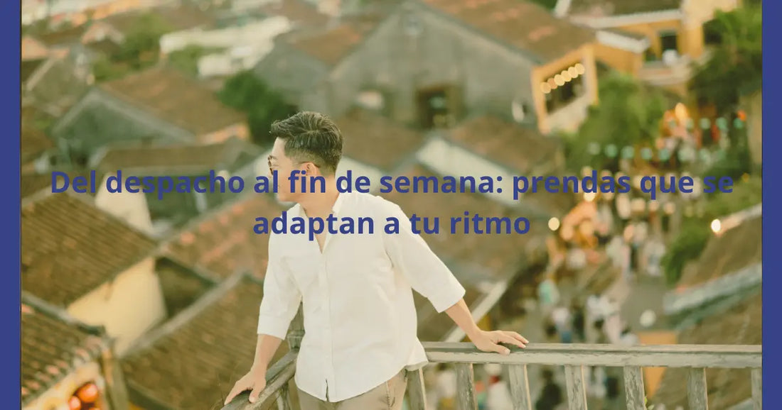 Hombre con look semiformal caminando por la ciudad al atardecer, camisa blanca y chinos beige – EE Exclusive.