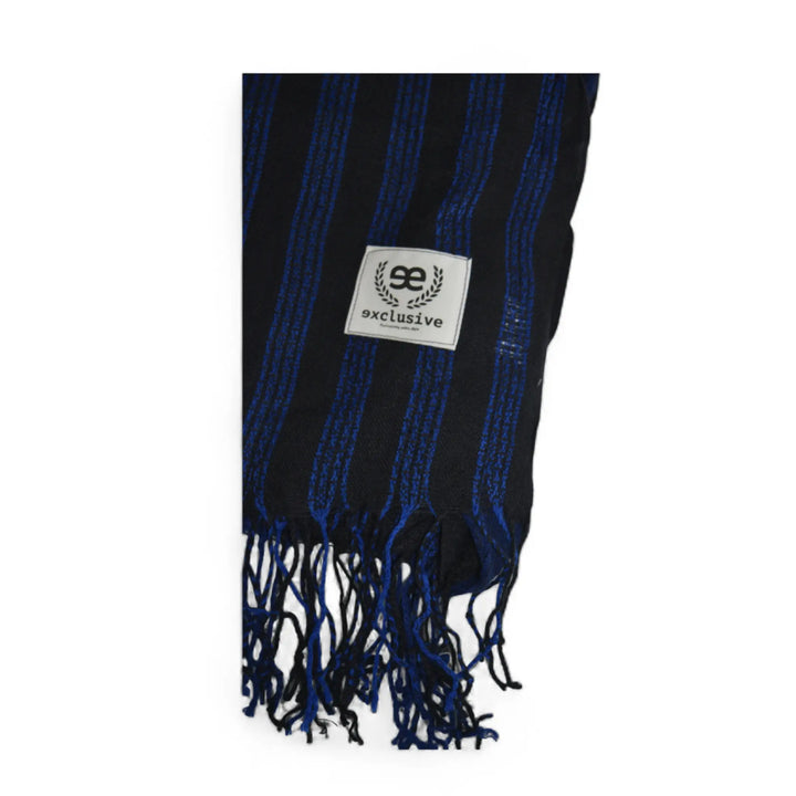 Bufanda Riotorto azul y negra con etiqueta de EE Exclusive