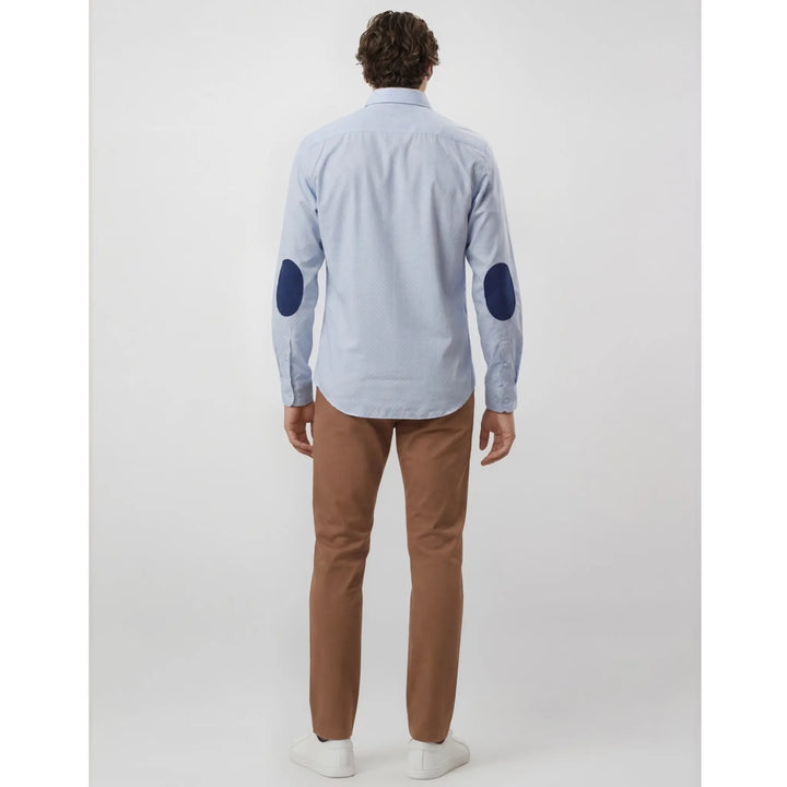 Vista trasera de la camisa Pakal azul estampada para hombre