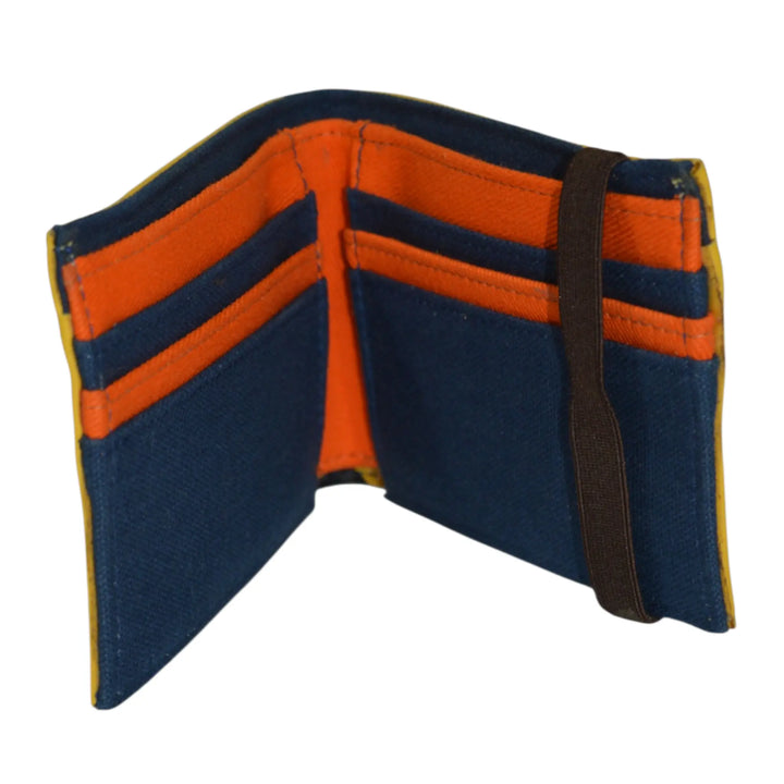 Cartera para hombre West abierta mostrando seis ranuras y doble compartimento para billetes