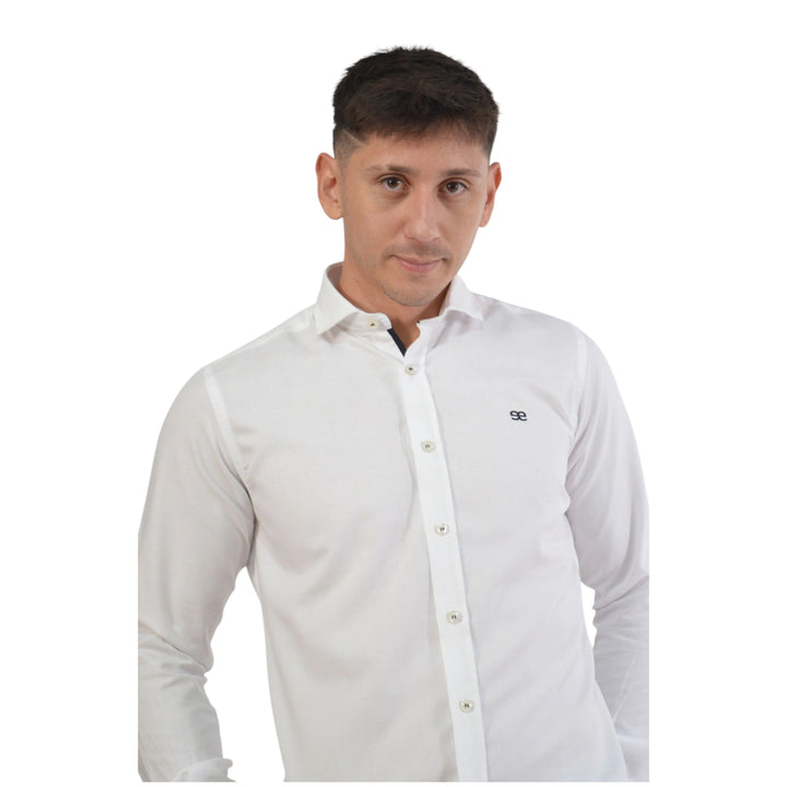 detalle textura algodón texturizado camisa blanca hombre EE Exclusive