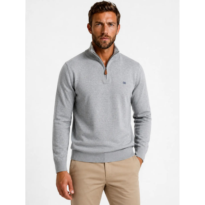 Jersey gris Kilagi para hombre de EE Exclusive combinado con pantalón beige