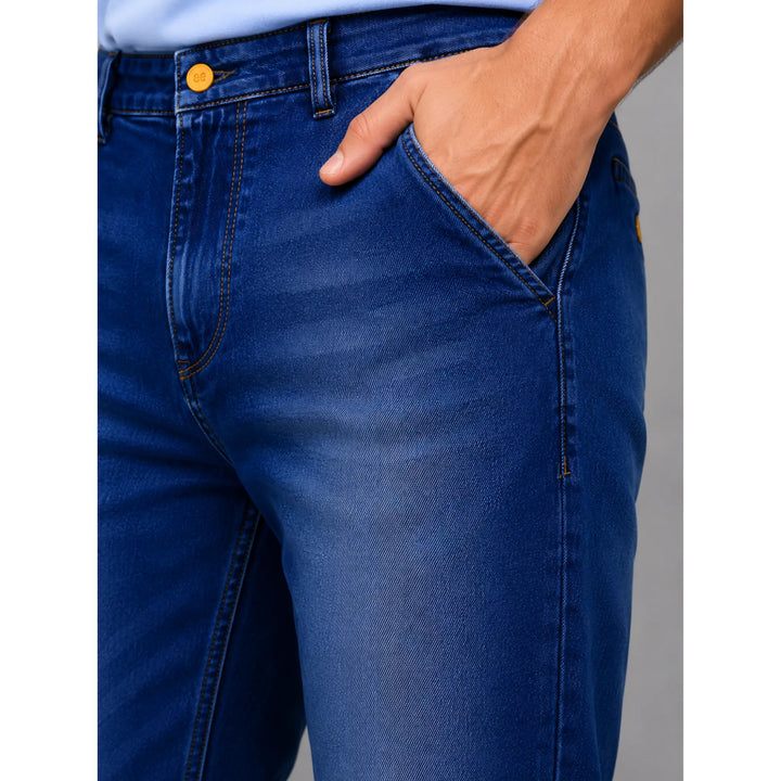 Detalle del tejido y costuras del pantalón vaquero azul EE Exclusive